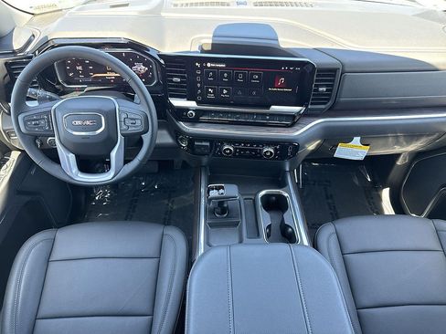 New 2026 GMC Sierra 1500 SLT w/ SLT Premium Plus Package AWD/4WD image 7