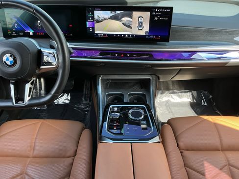 Used 2023 BMW 740i 740i w/ Parking Assistance Package image 10