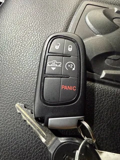 Used 2017 RAM 1500 Laramie w/ Convenience Group AWD/4WD image 25