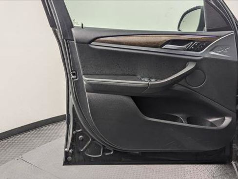 Used 2024 BMW X3 sDrive30i image 13