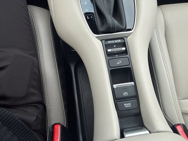 Used 2024 Honda HR-V EX-L image 19