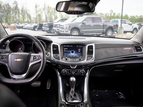 Used 2014 Chevrolet SS image 19