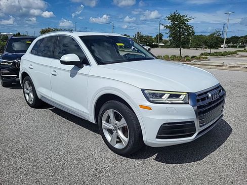 Used 2020 Audi Q5 2.0T Premium Plus w/ Premium Plus Package AWD/4WD image 2
