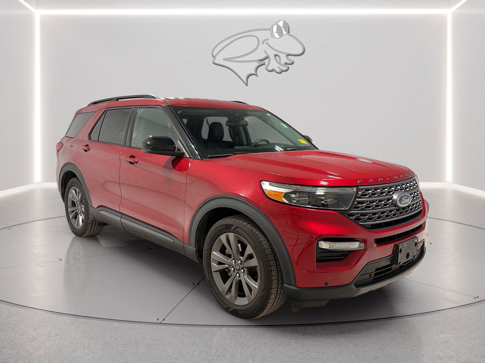 Used 2022 Ford Explorer XLT w/ Equipment Group 202A RWD image 7