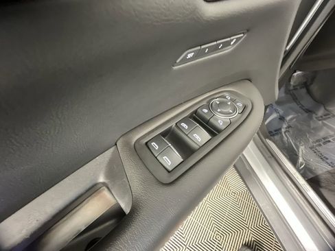Certified 2023 Cadillac XT5 Premium Luxury w/ LPO, Floor Liner Package AWD/4WD image 25