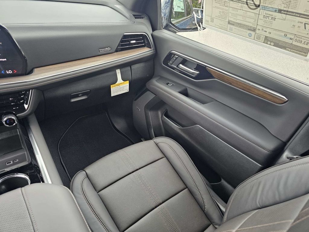 New 2026 Chevrolet Tahoe High Country w/ Sun And Tow Package RWD image 19
