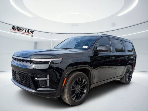 New 2026 Jeep Grand Wagoneer Summit AWD/4WD image 7