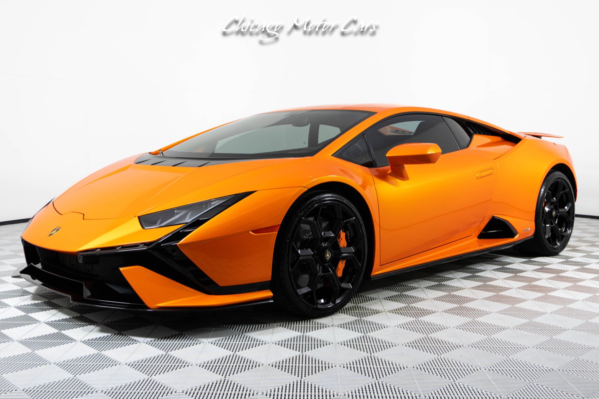 Used 2023 Lamborghini Huracan Tecnica RWD image 1