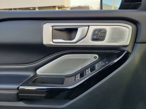 Certified 2021 Ford Explorer ST w/ Equipment Group 401A image 18