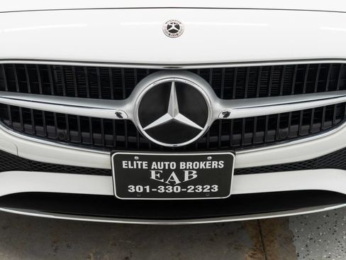 Used 2025 Mercedes-Benz C 300 4MATIC Sedan image 42