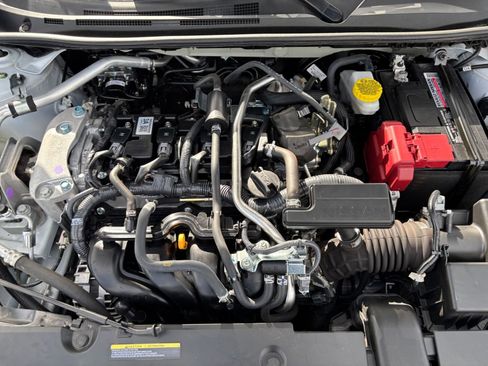 Used 2025 Nissan Sentra SV FWD image 30