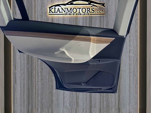 Used 2019 Tesla Model X 75D image 73