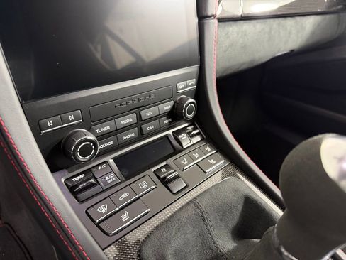 Certified 2025 Porsche 718 Cayman GT4 image 21