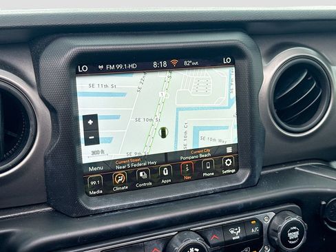 Used 2021 Jeep Wrangler Unlimited Sport AWD/4WD image 14