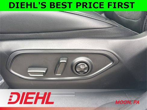 New 2025 Jeep Grand Cherokee L Altitude image 18