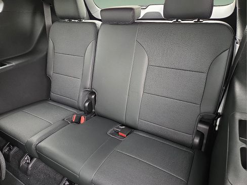 New 2026 Buick Enclave Preferred FWD image 10