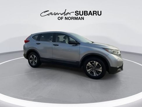 Used 2017 Honda CR-V LX image 2