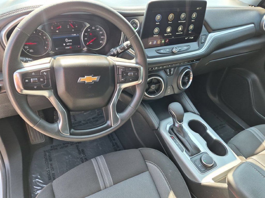 Used 2025 Chevrolet Blazer LT FWD image 15