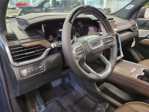 New 2026 GMC Acadia Denali Ultimate w/ LPO, Floor Liner Package image 21