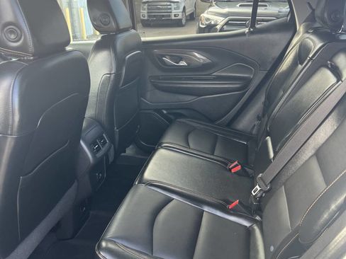 Used 2020 GMC Terrain SLT w/ Preferred Package image 14