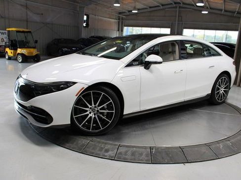 Used 2024 Mercedes-Benz EQS 450+ Sedan image 3