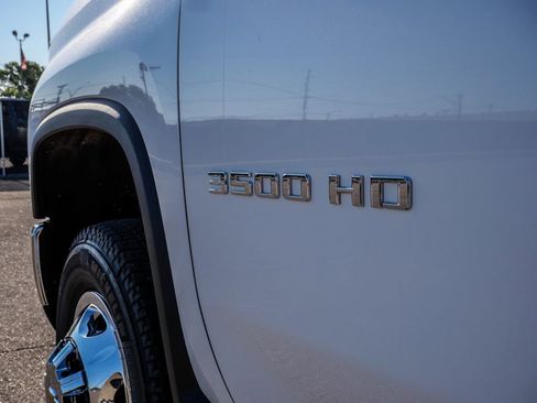 New 2026 Chevrolet Silverado 3500 LT w/ Convenience Package AWD/4WD image 15