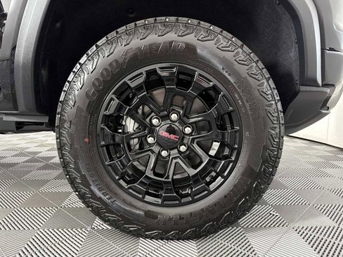 New 2026 GMC Canyon Elevation w/ Convenience Package image 20