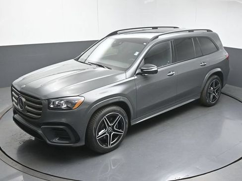 Used 2026 Mercedes-Benz GLS 450 4MATIC image 46