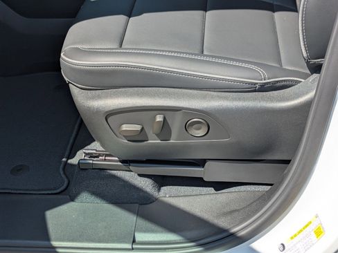 Used 2026 Chevrolet Silverado EV LT w/ Plus Package image 12