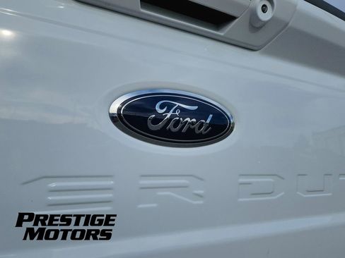 Used 2023 Ford F350 Lariat image 12