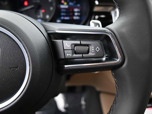 New 2026 Porsche Macan AWD/4WD image 8