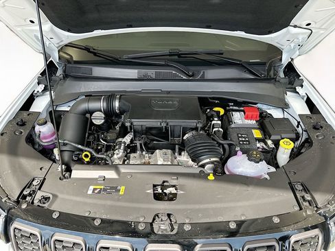 New 2026 Jeep Compass Latitude image 29