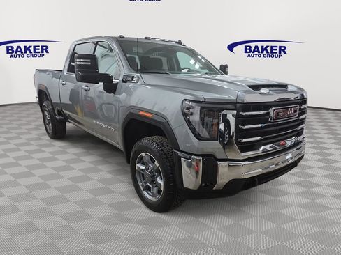 New 2026 GMC Sierra 2500 SLE image 3