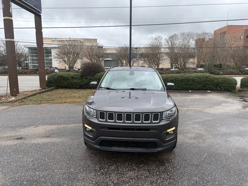 Used 2020 Jeep Compass Latitude w/ Popular Equipment Group image 4
