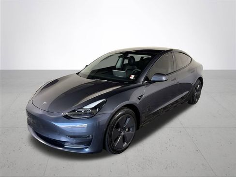 Used 2022 Tesla Model 3 Long Range AWD/4WD image 2