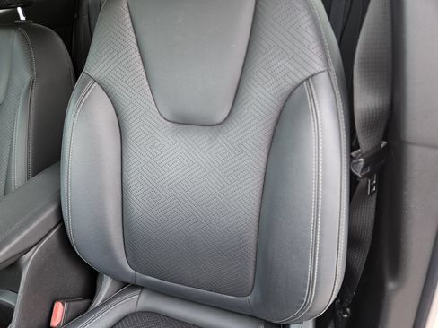 Used 2023 Buick Encore GX Essence w/ Experience Buick Package FWD image 15