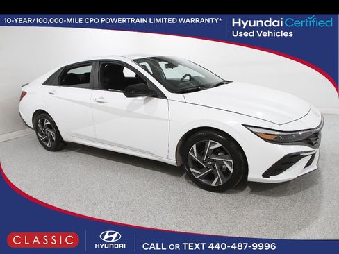 Certified 2025 Hyundai Elantra Sport FWD image 1