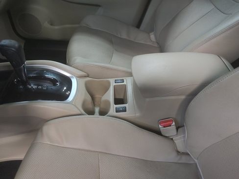 Used 2016 Nissan Rogue SL w/ SL Premium Package FWD image 26