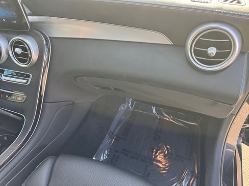 Used 2022 Mercedes-Benz GLC 300 4MATIC Coupe image 20