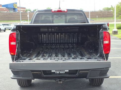 Used 2019 Chevrolet Colorado Z71 AWD/4WD image 27