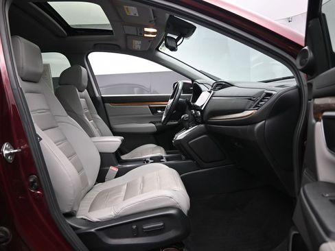 Used 2018 Honda CR-V Touring image 31