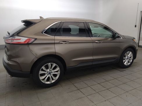 Used 2019 Ford Edge Titanium AWD/4WD image 10