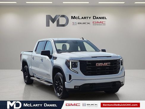 Used 2024 GMC Sierra 1500 Elevation AWD/4WD image 1
