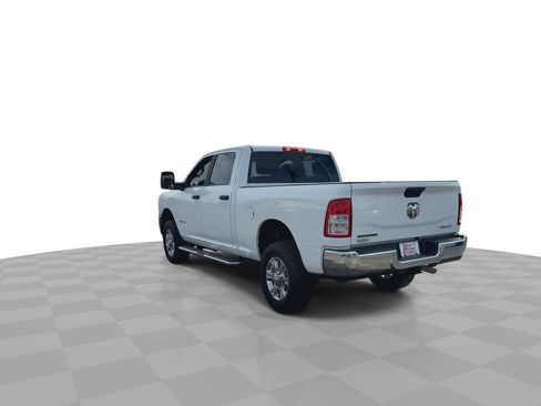 Used 2024 RAM 2500 Big Horn AWD/4WD image 40