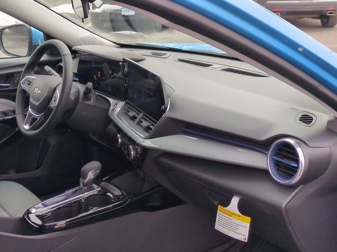 New 2026 Chevrolet Trax LT w/ Driver Confidence Package FWD image 22