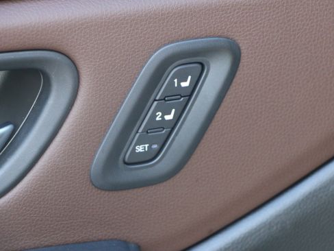 Used 2025 Honda Pilot Elite image 18