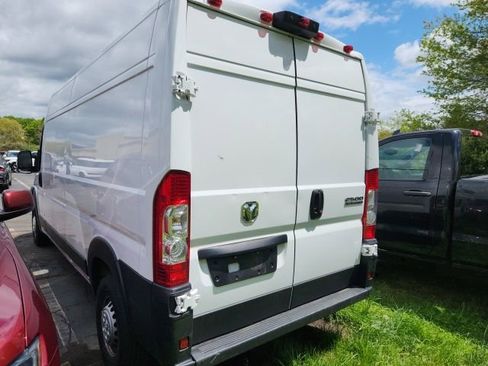 Used 2024 RAM ProMaster 2500 w/ Convenience Group FWD image 5