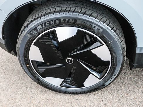 New 2026 Volvo EX30 Plus w/ Protection Package image 12