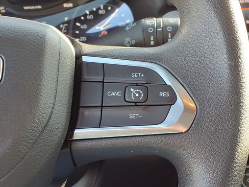 Used 2024 Jeep Compass Sport image 29