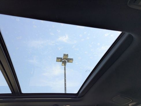 Used 2019 RAM 1500 Laramie image 19